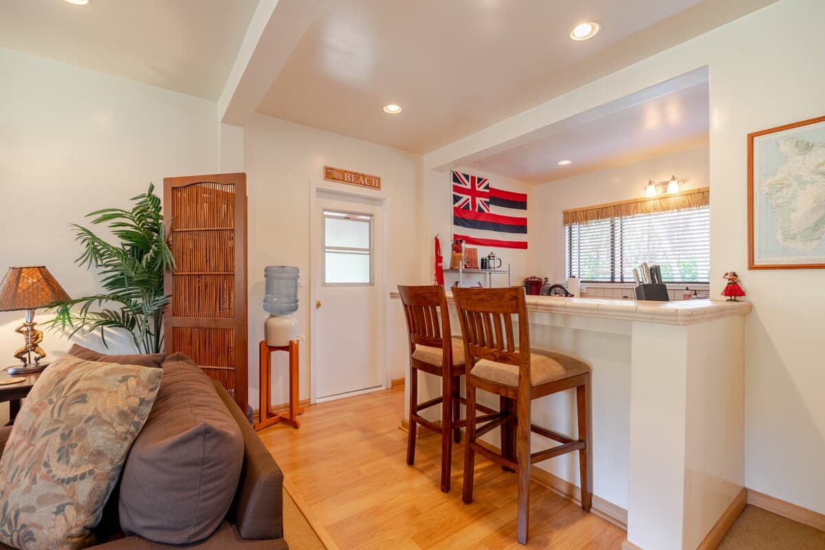Home in Waimea · ★4.96 · 2 bedrooms · 2 beds · 1 bath - Photo 4