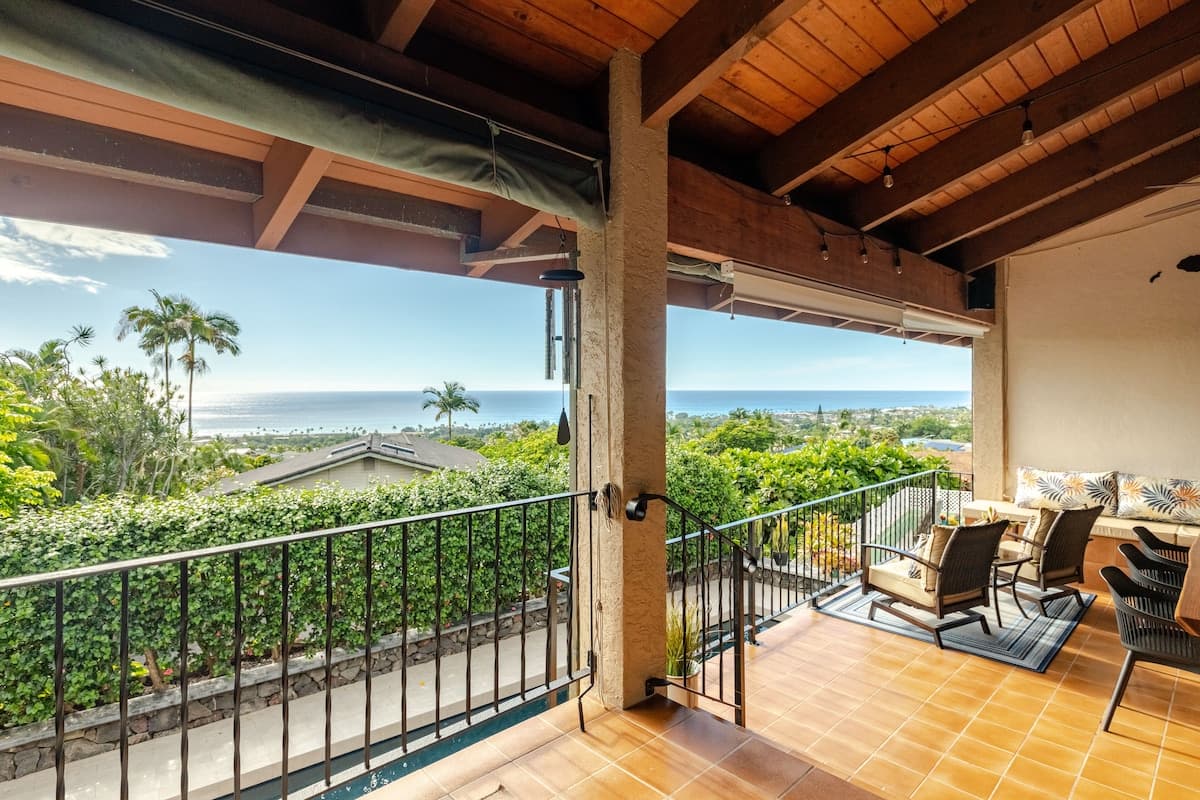 Home in Kailua-Kona · ★5.0 · 3 bedrooms · 4 beds · 2 baths - Photo 1