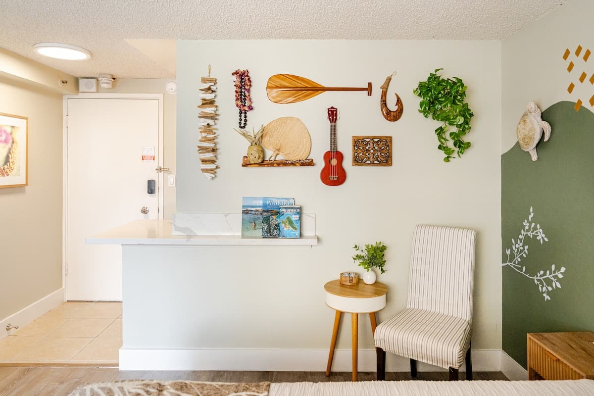 Condo in Honolulu · ★5.0 · 1 bedroom · 1 bed · 1 private bath - Photo 5