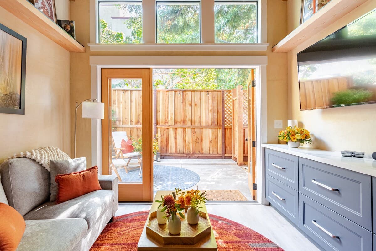 Custom Plaster Loft in NOBE, Oakland - Photo 4
