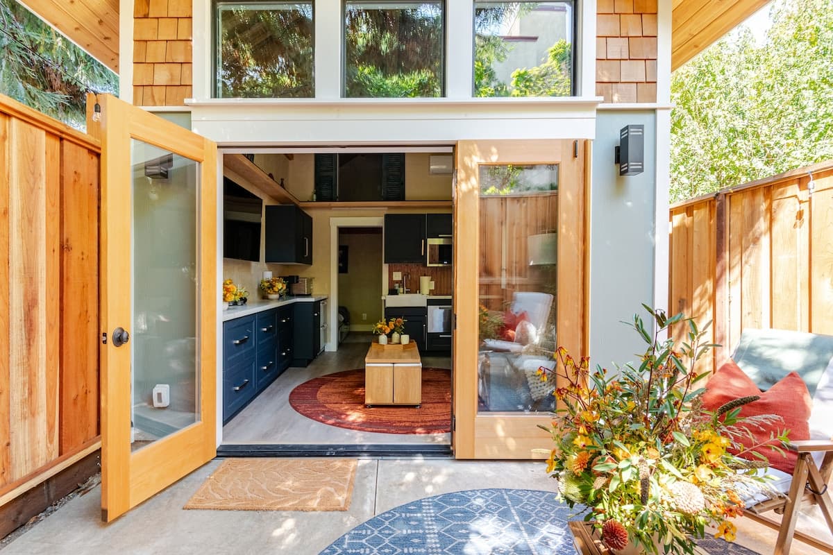 Custom Plaster Loft in NOBE, Oakland - Photo 5