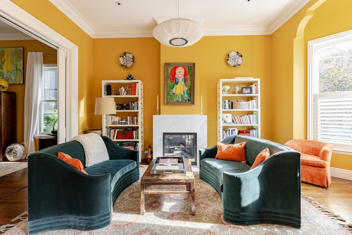 Victorian w/ Hot Tub, EV Charger, 70 TV - Photo 1