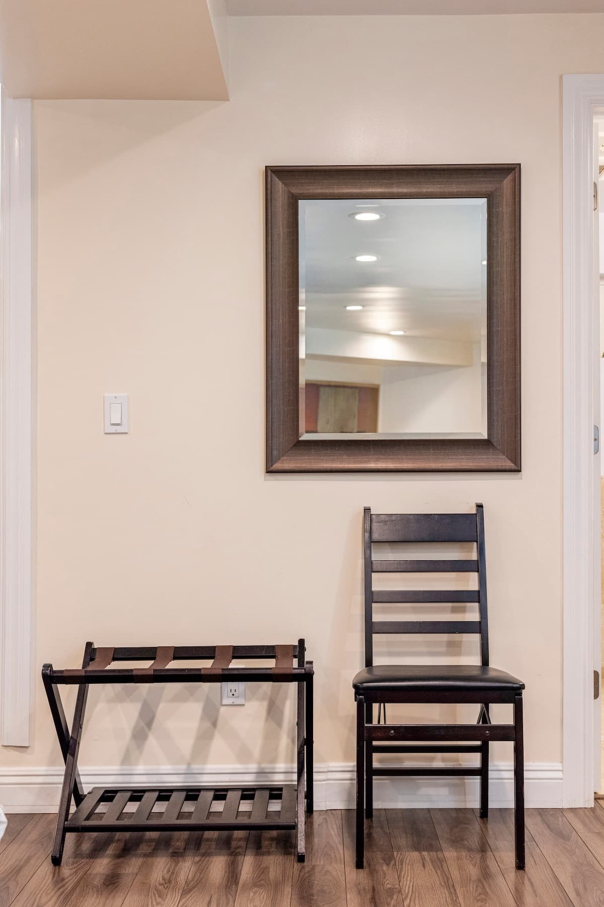 The Suite! Large cozy studio with private entrance - Photo 3