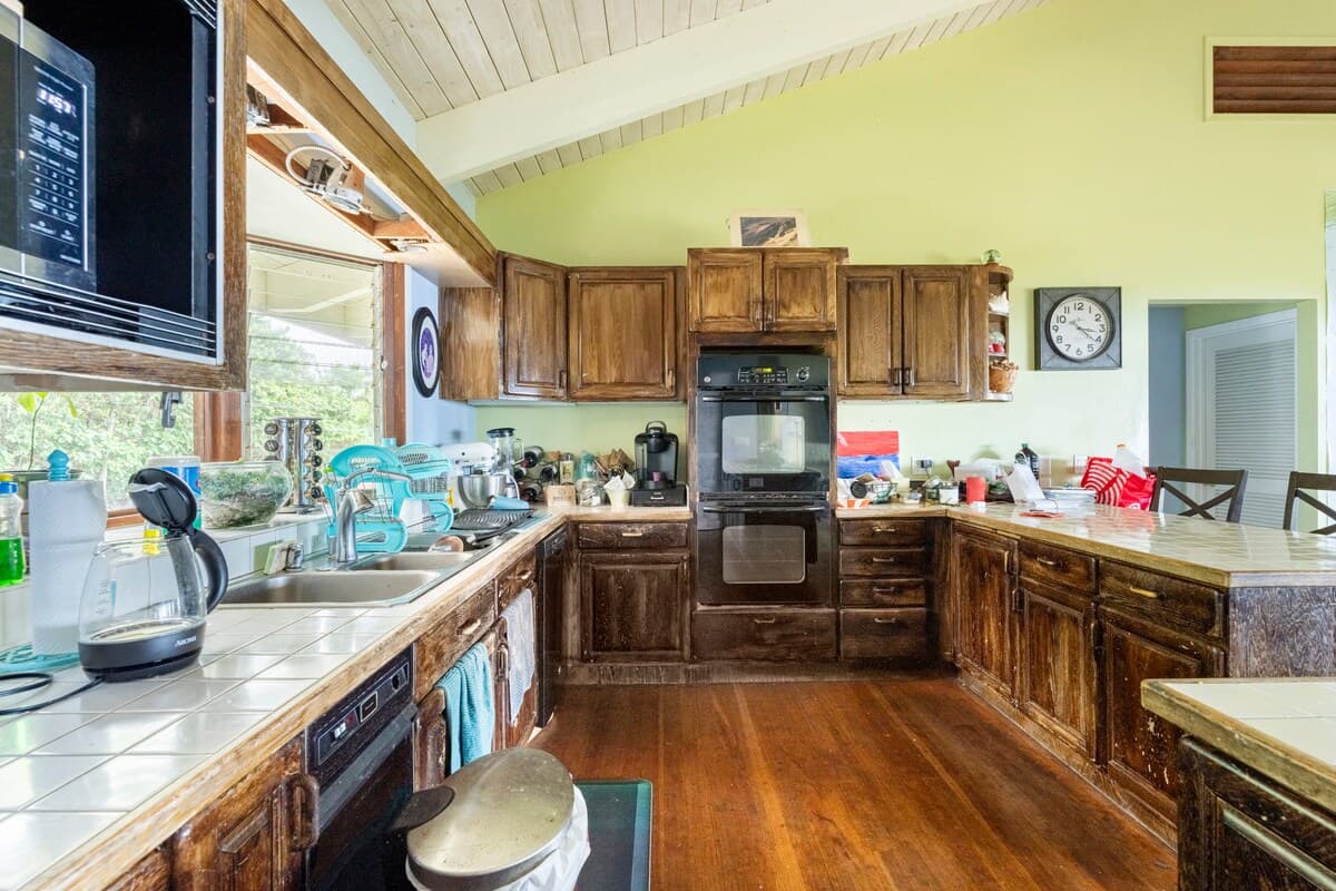 Affordable and ideal location - Photo 5