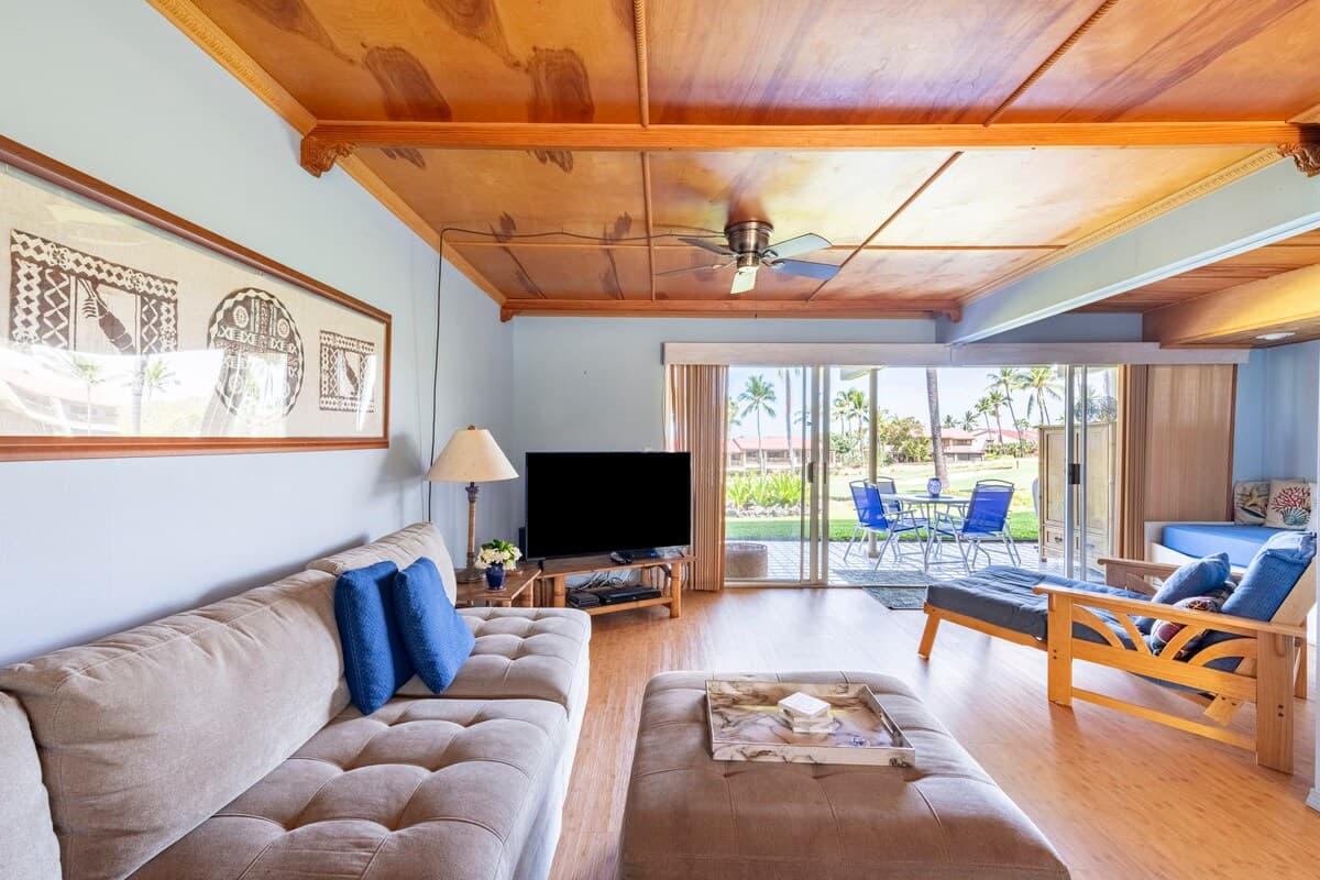 Condo in Kailua-Kona · ★4.86 · 1 bedroom · 2 beds · 2 baths - Photo 5