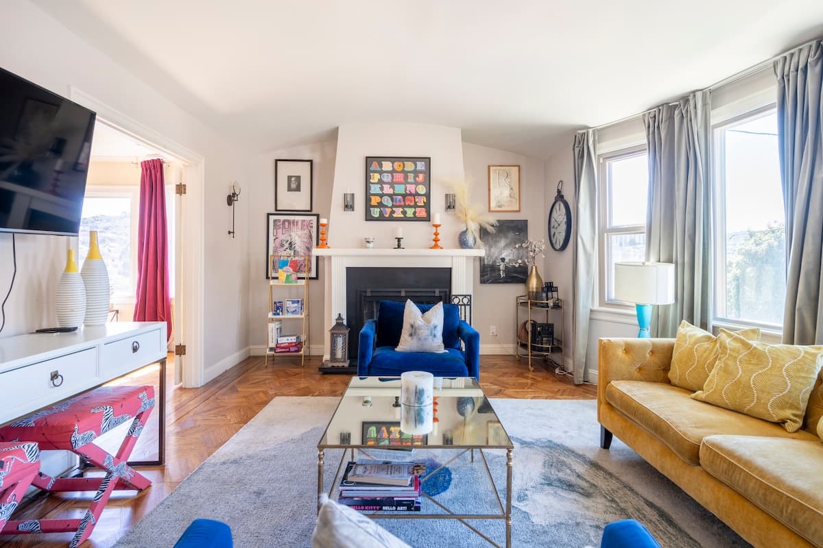 Art-Filled Home Near Glen Park BART, Sleeps 10 - Photo 2