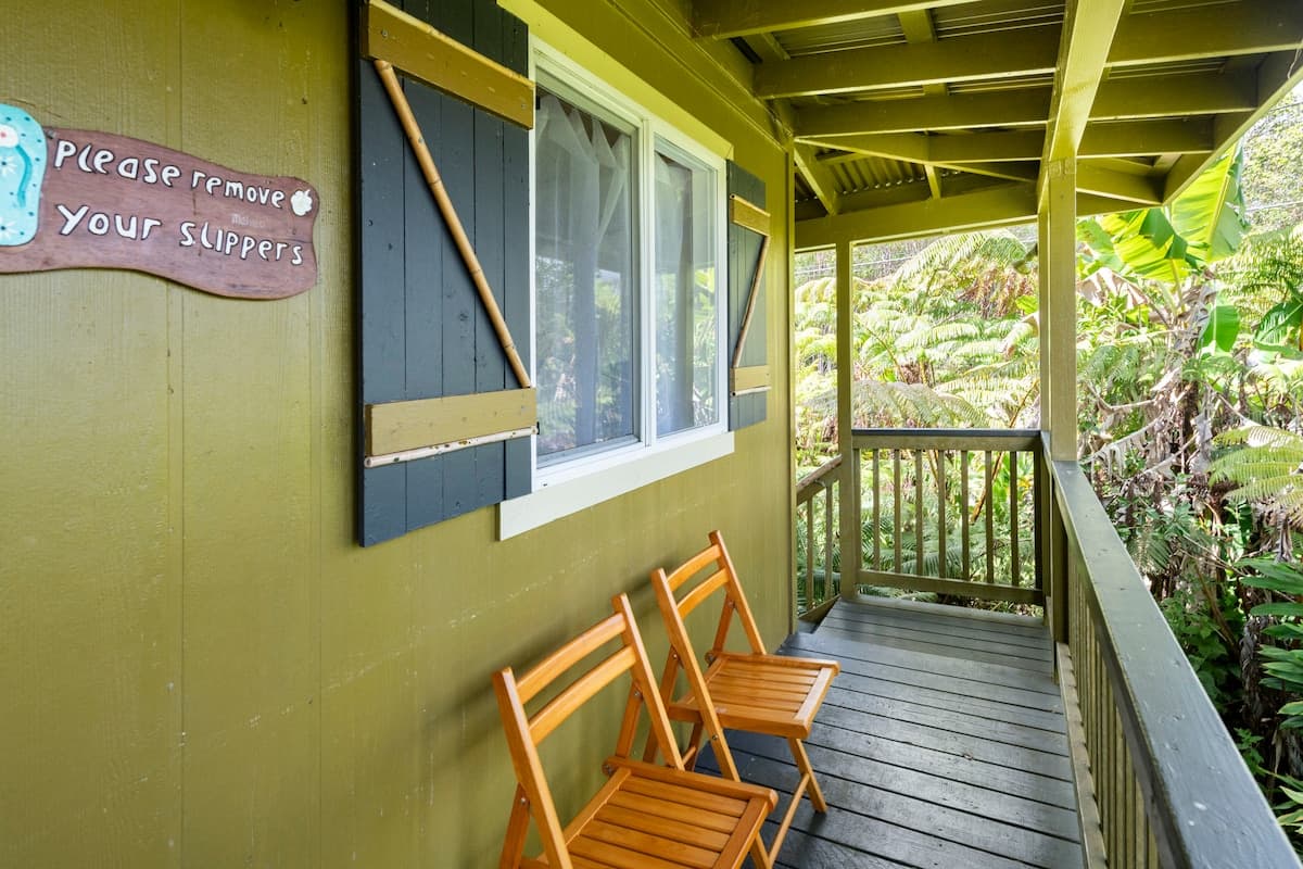 Tiny Tropical Tree House in Volcano Rain Forest, Hot Tub - Photo 5
