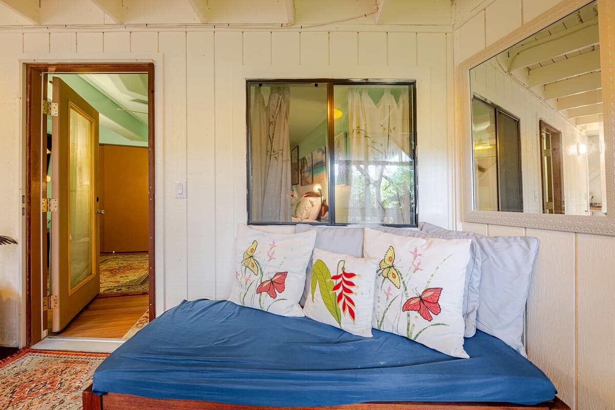 Home in Kailua-Kona · ★4.96 · 1 bedroom · 1 bed · 1 private bath - Photo 3