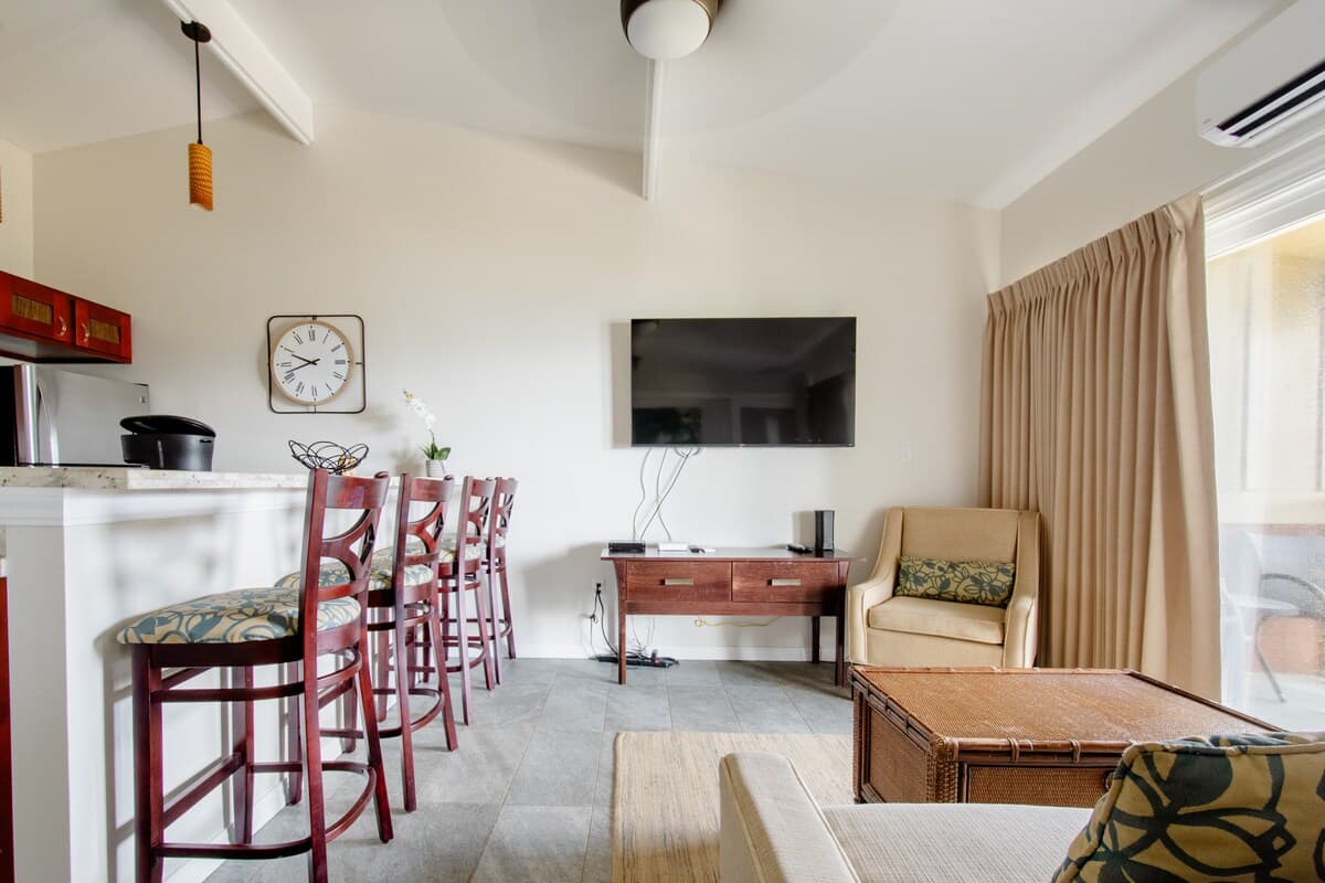 Condo in Kapaa · ★4.81 · 2 bedrooms · 2 beds · 1 private bath - Photo 2