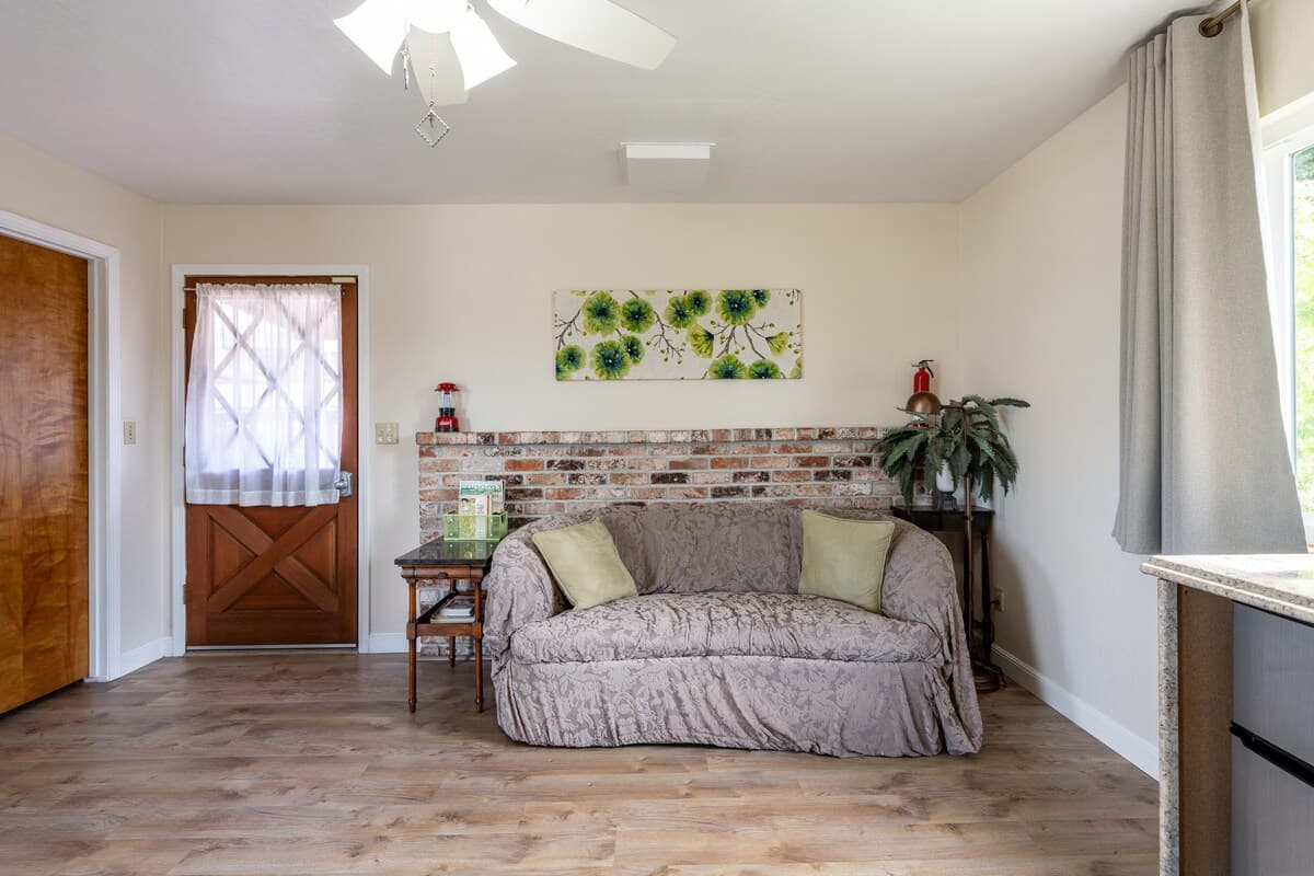 Sunset Studio with Private entrance - Photo 2