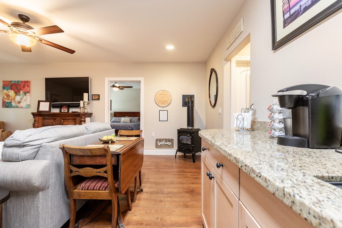 Cottage at the Cove - Photo 4