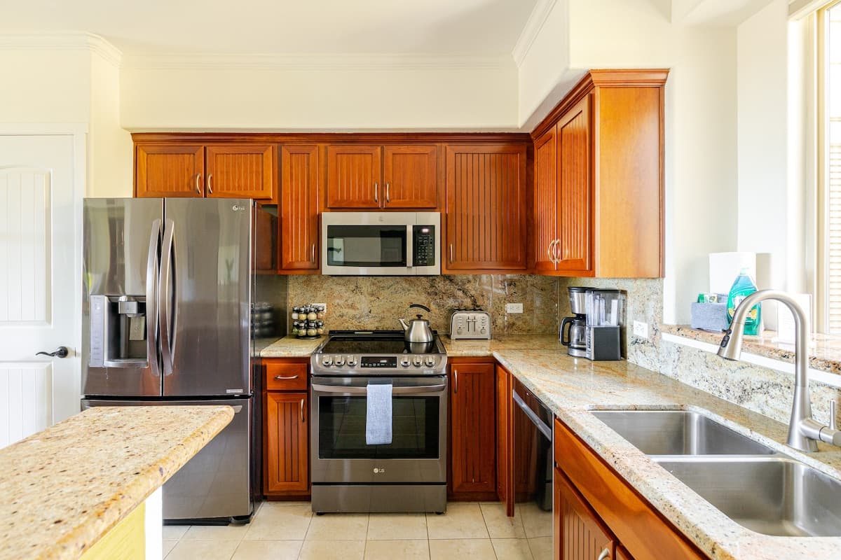 Condo in Waimea · ★4.87 · 2 bedrooms · 3 beds · 2 private baths - Photo 2