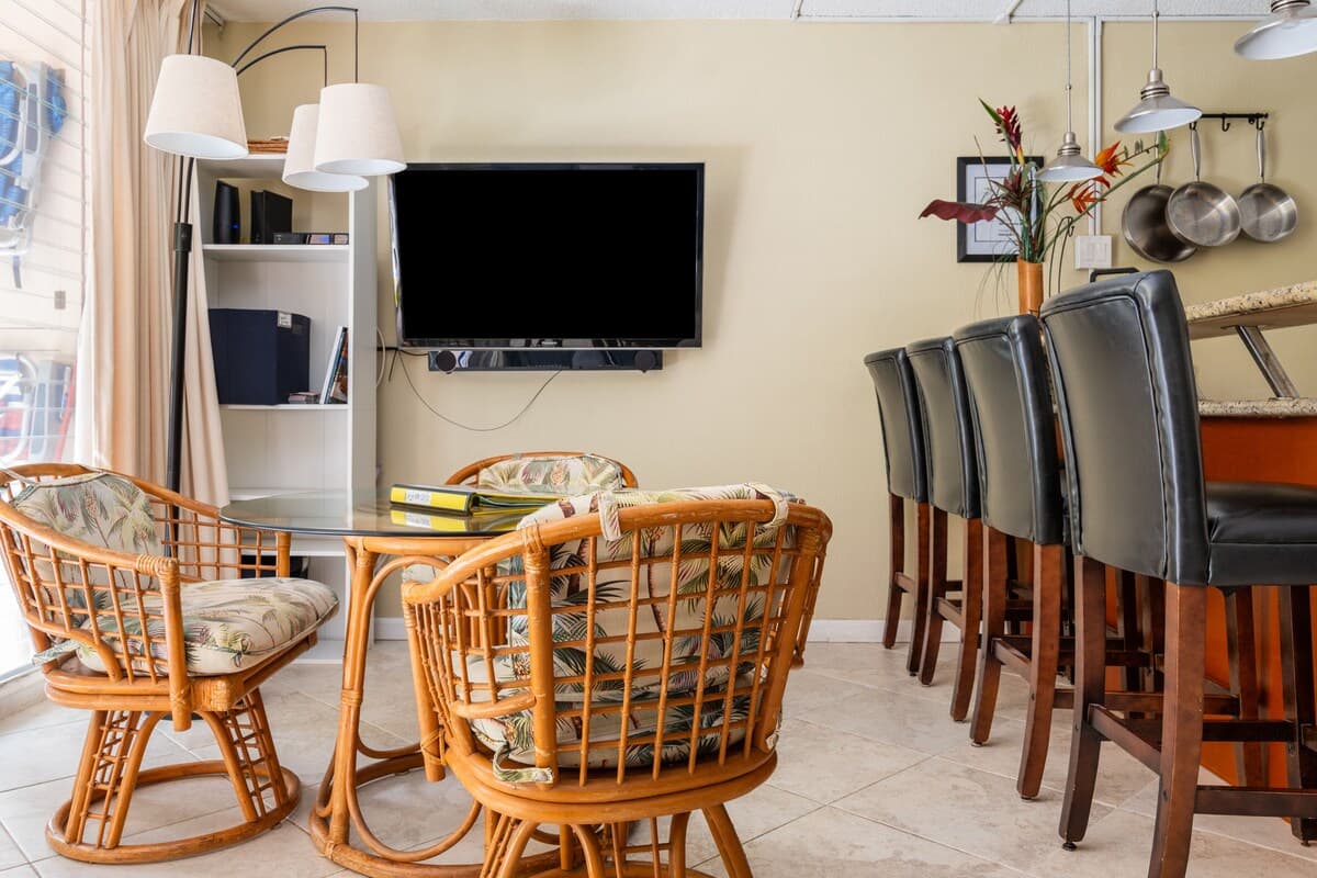 Condo in Kihei · ★4.83 · 1 bedroom · 2 beds · 1 bath - Photo 1