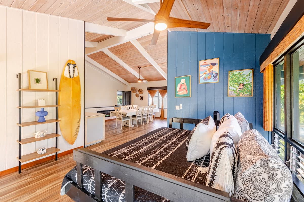 Home in Kailua-Kona · ★4.91 · 3 bedrooms · 5 beds · 3 private baths - Photo 4