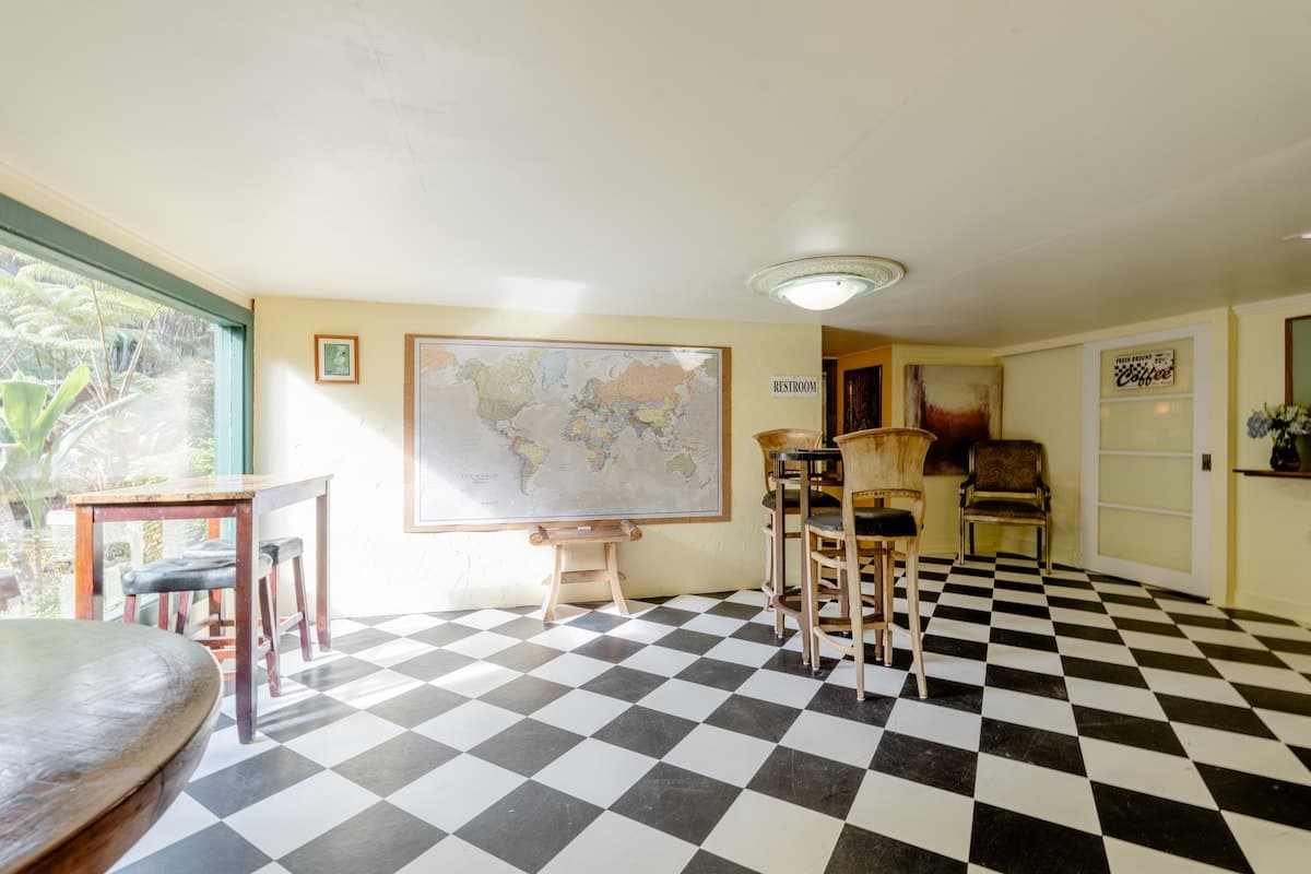 Nature lodge in Volcano · ★4.86 · 1 bedroom · 1 bed · 1 private bath - Image 20