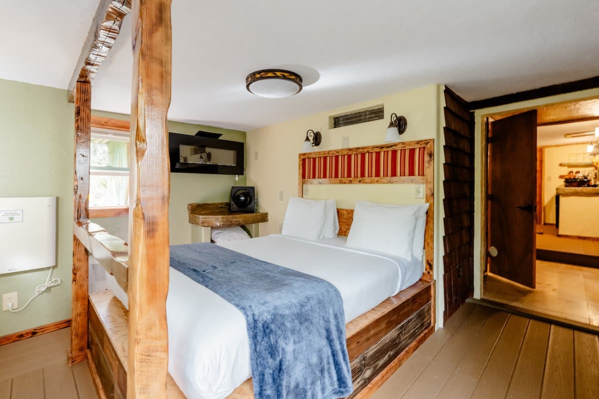 Nature lodge in Volcano · ★4.86 · 1 bedroom · 1 bed · 1 private bath - Photo 5