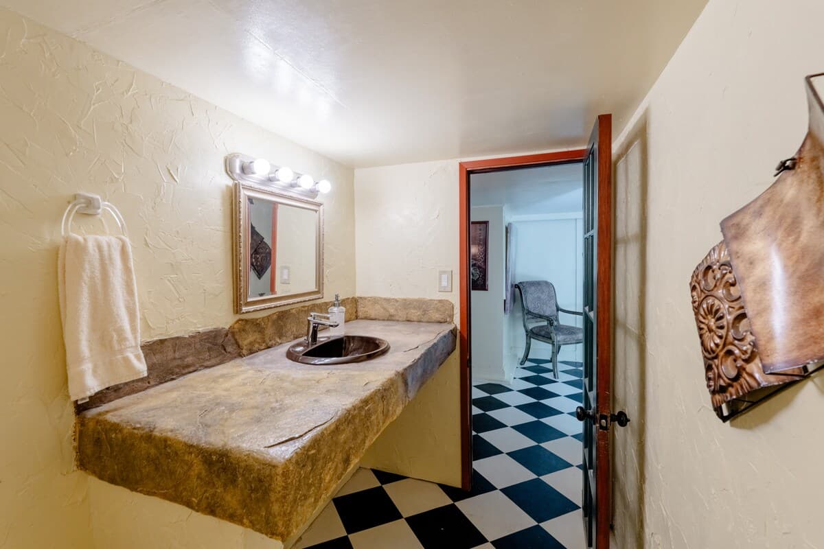 Nature lodge in Volcano · ★4.86 · 1 bedroom · 1 bed · 1 private bath - Image 29