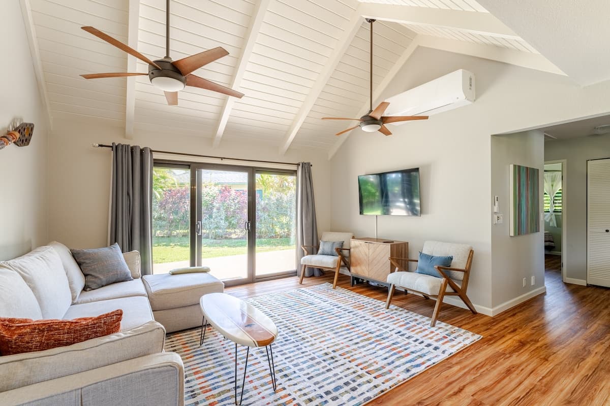 Home in Princeville · ★4.99 · 3 bedrooms · 4 beds · 2 baths - Photo 3