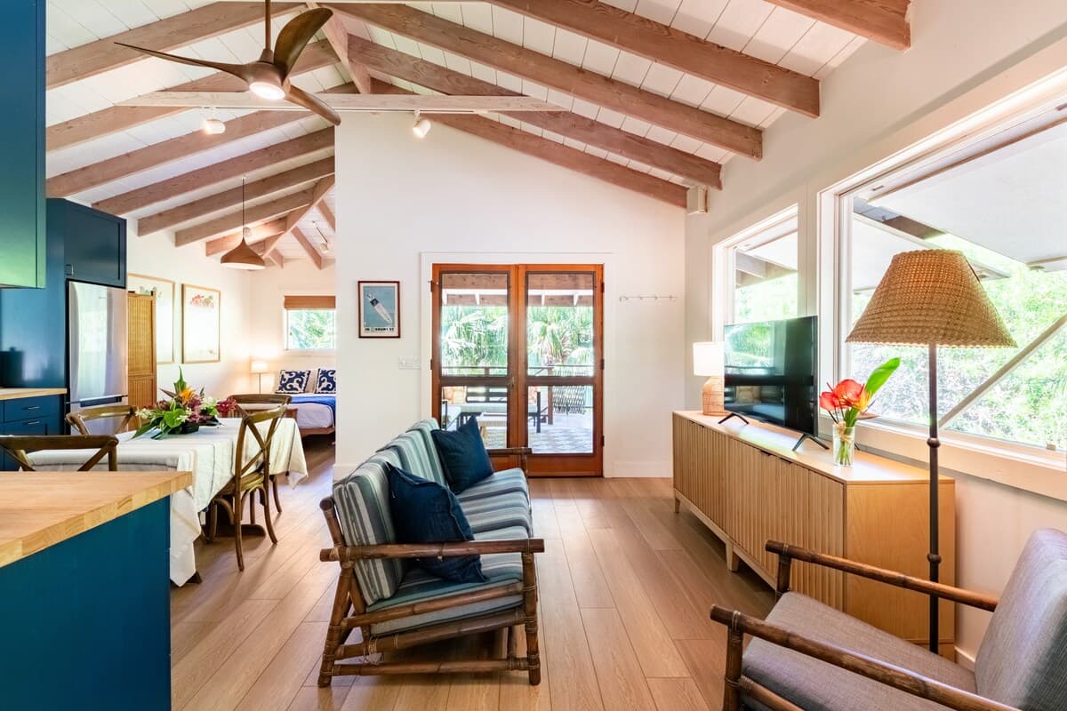 Home in Waimea · ★5.0 · 4 bedrooms · 6 beds · 4 baths - Photo 5