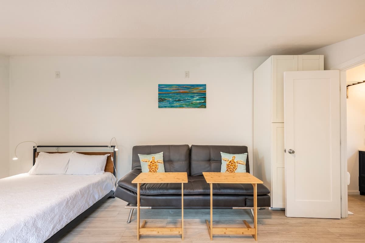Quiet spacious guest studio 2 min from the ocean - Photo 4