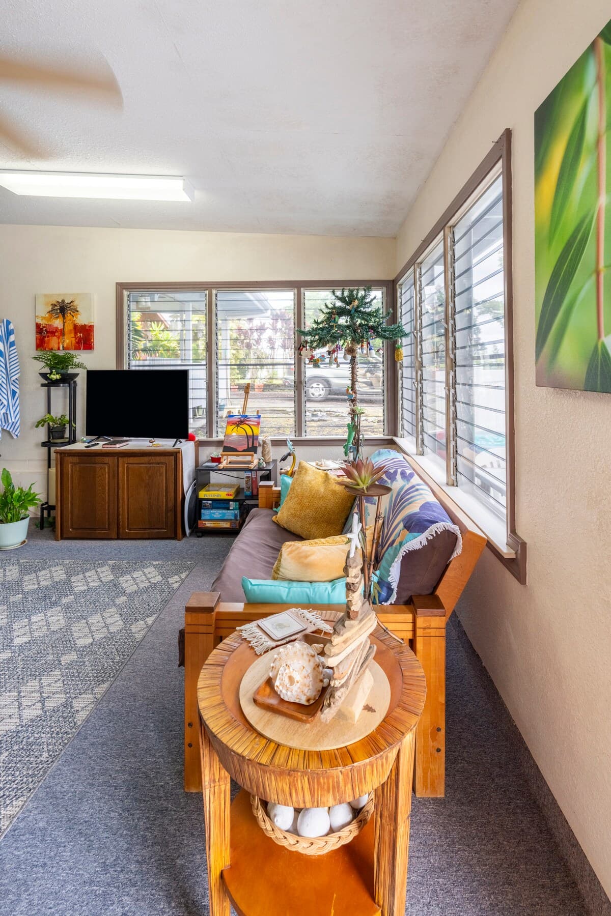 Home in Hilo · ★4.93 · 1 bedroom · 1 bed · 1 private bath - Photo 3