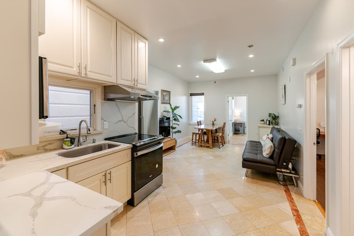 Private Garden Guest Suite, Steps to Taraval St - Photo 1