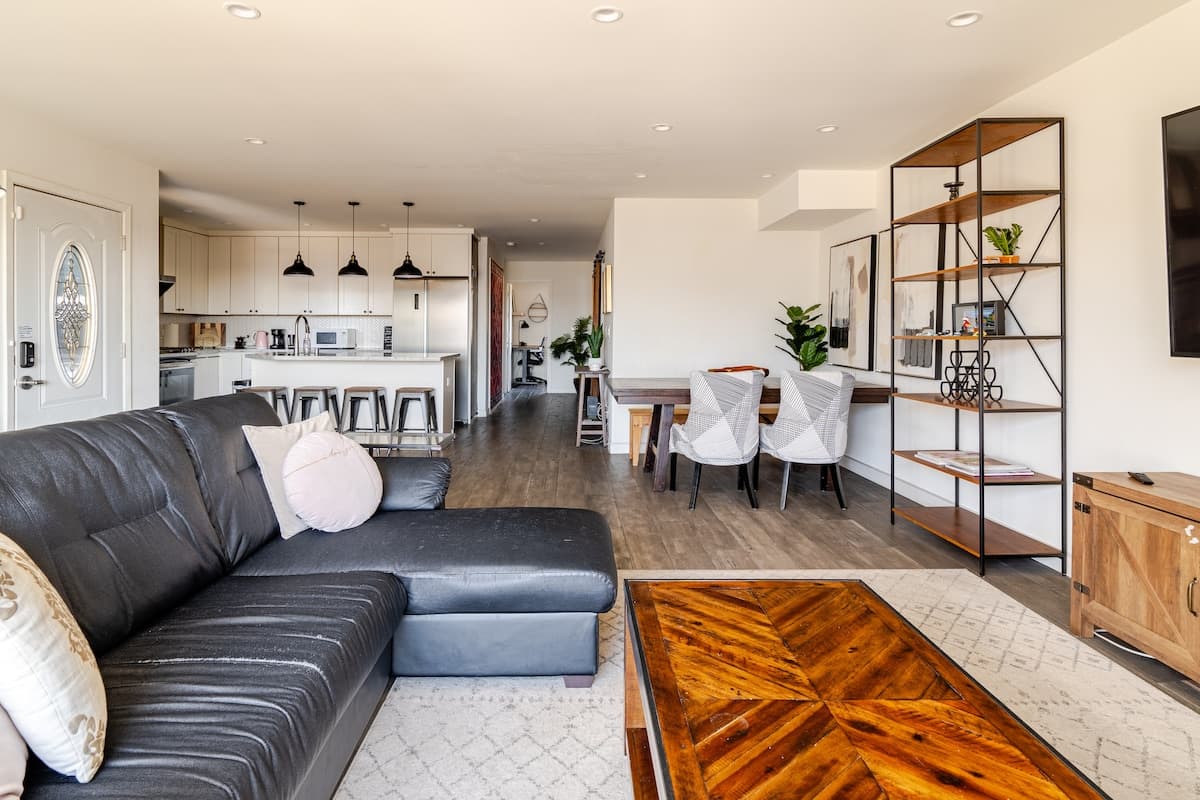 Quiet 2BR Suite with Free Parking & Deck - Photo 1