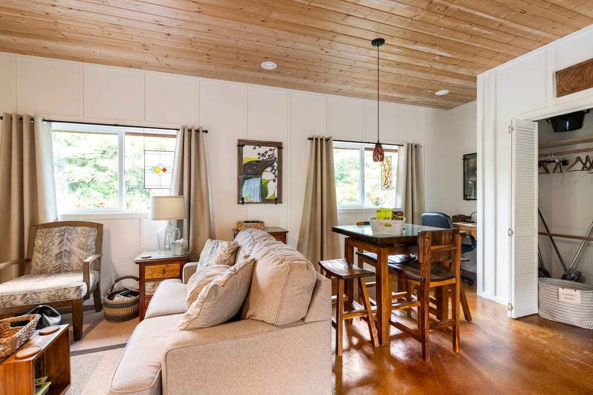 Cozy Cottage with Fresh Rainwater Hot Tub No fees - Photo 5