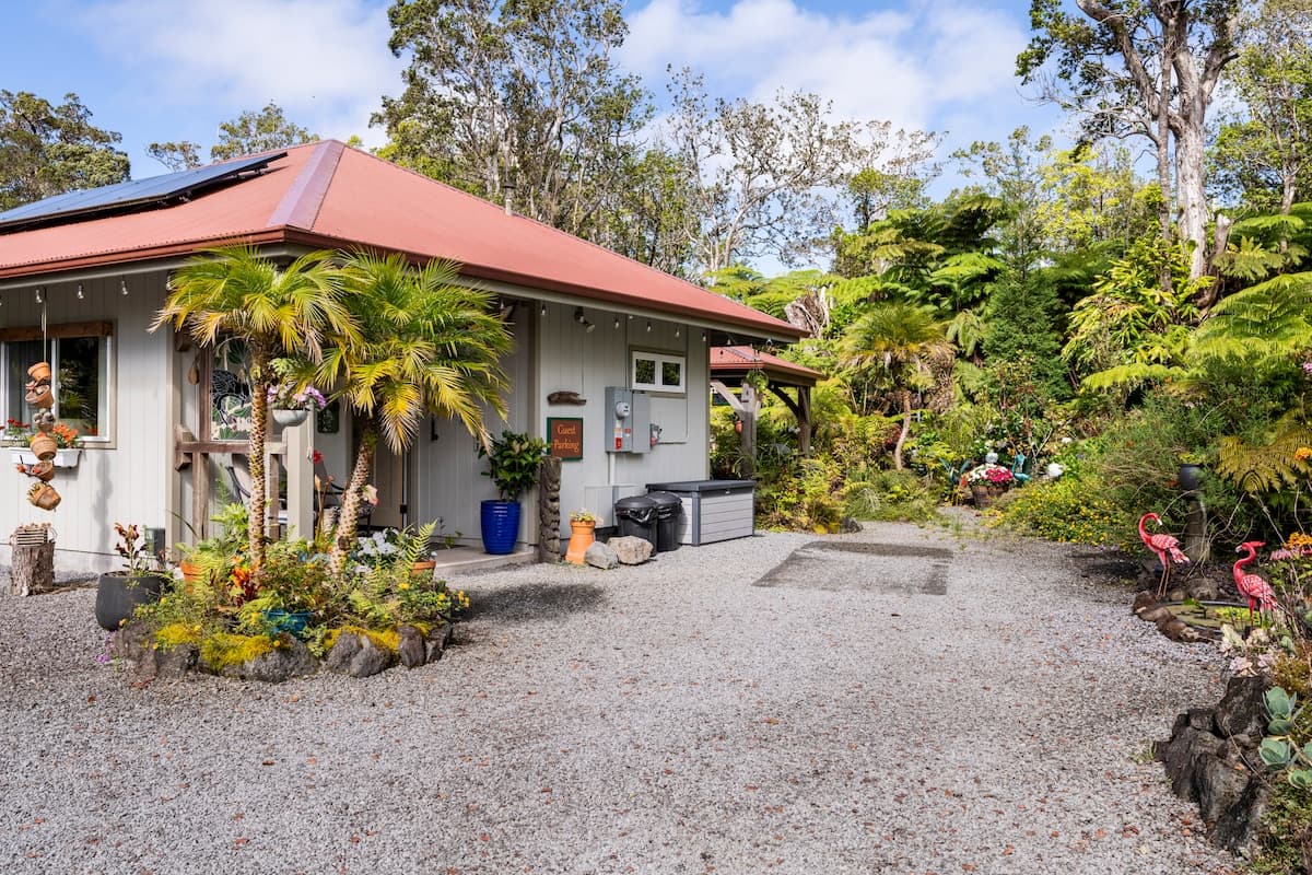 Cozy Cottage with Fresh Rainwater Hot Tub No fees - Photo 1