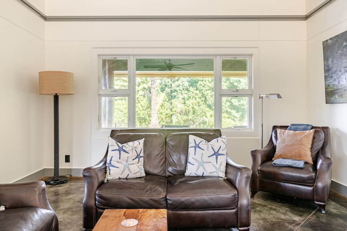 Home in Pepeekeo · ★4.88 · 3 bedrooms · 4 beds · 2.5 baths - Photo 2