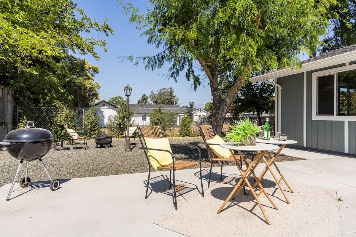 Gated Napa Estate, Two Homes, Hot Tub, Acre+ - Photo 4
