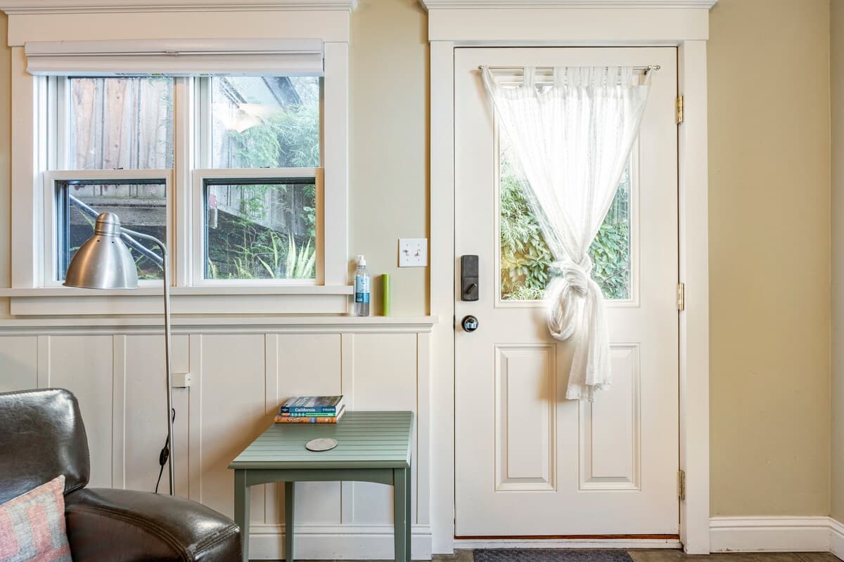 Lovely 1/bed garden Apt with View - Photo 2