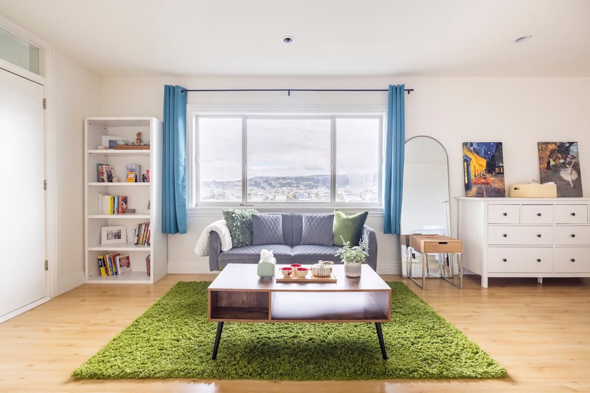 Hilltop studio w/t panoramic view, garden, parking - Photo 1