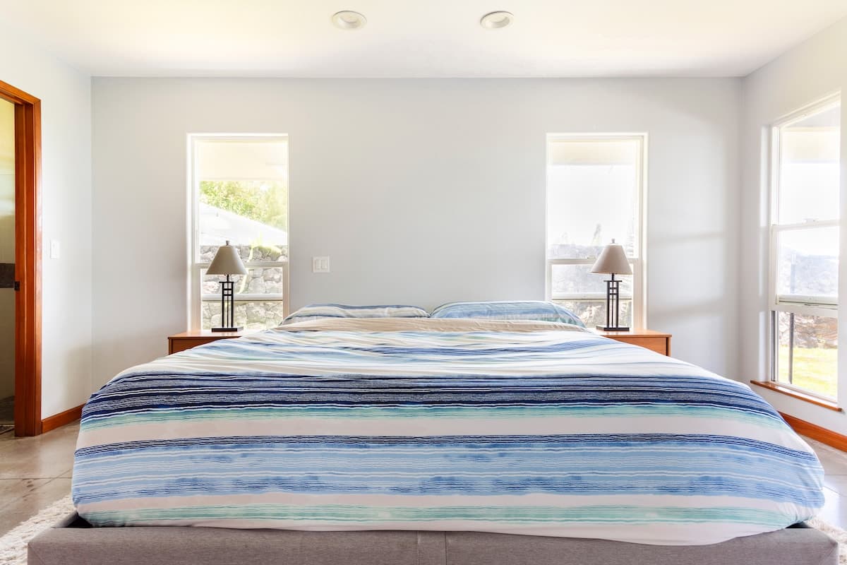 Home in Keaau · ★4.83 · 4 bedrooms · 5 beds · 4 private baths - Photo 1
