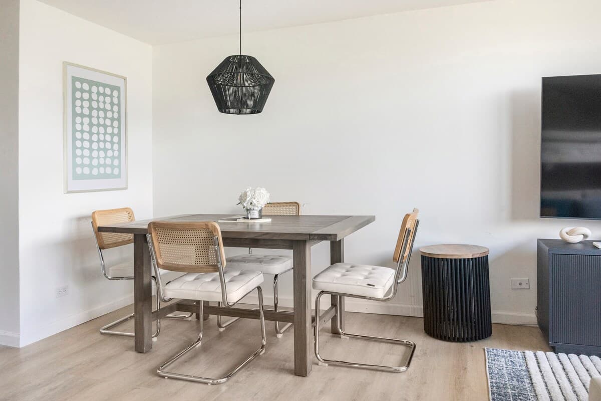 Modern Paradise Retreat in Waikiki - Photo 3
