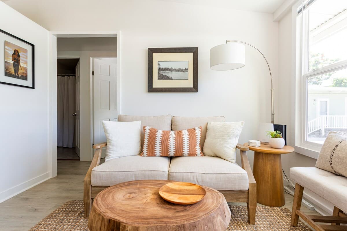 Bungalow A • Cozy 1‑Bed • Cold A/C Across Beach - Photo 2