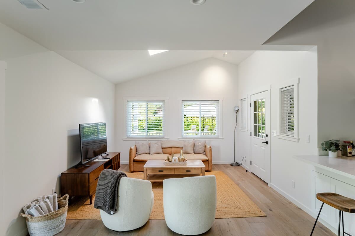 Serene Sonoma Farmhouse with Pool & Vineyard Views - Photo 4