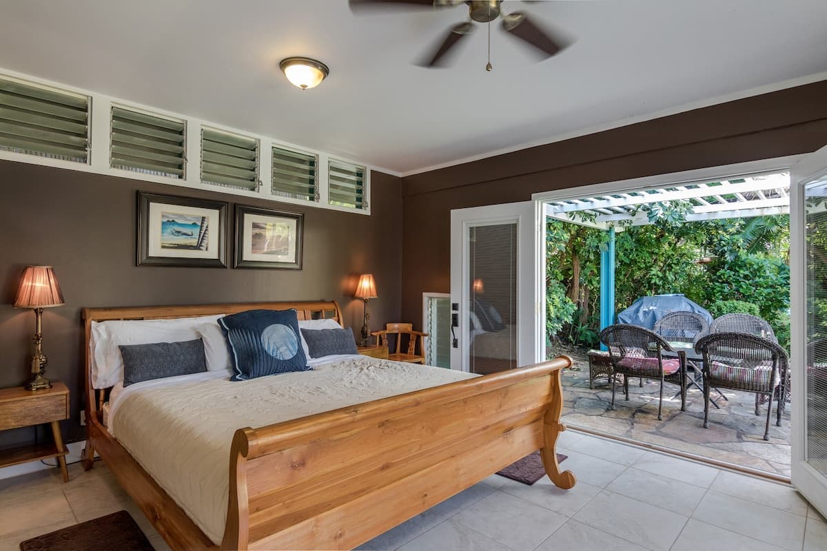 Home in Kailua · ★4.97 · 4 bedrooms · 4 beds · 3 baths - Photo 1