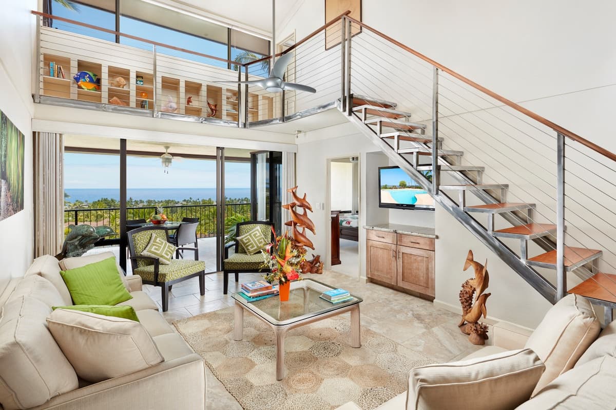 Condo in Kailua-Kona · ★4.96 · 3 bedrooms · 4 beds · 3 baths - Photo 1