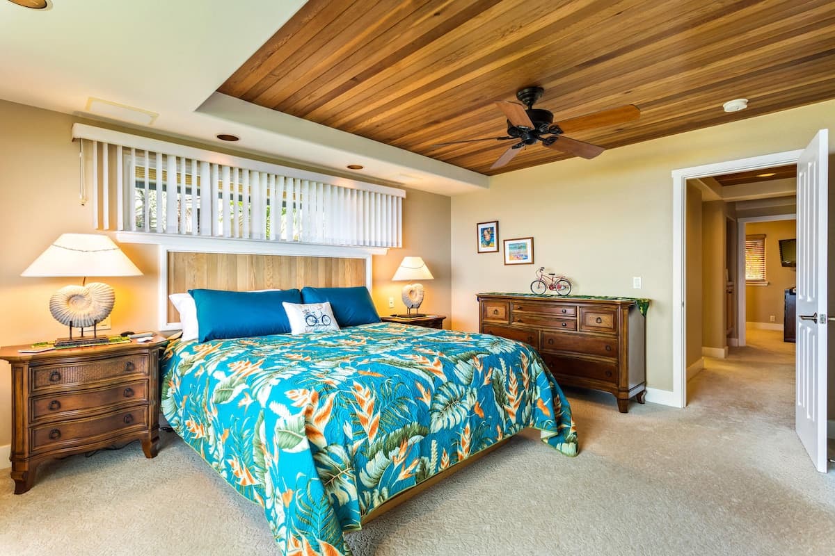Home in Kailua-Kona · ★4.96 · 3 bedrooms · 3 beds · 3 baths - Photo 1