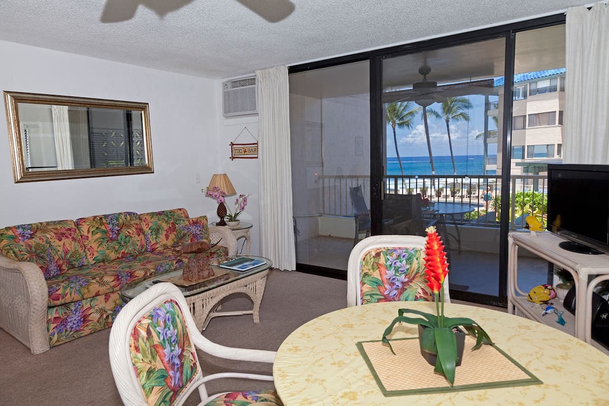 Condo in Kailua-Kona · ★4.67 · 1 bedroom · 1 bed · 1 bath - Photo 5