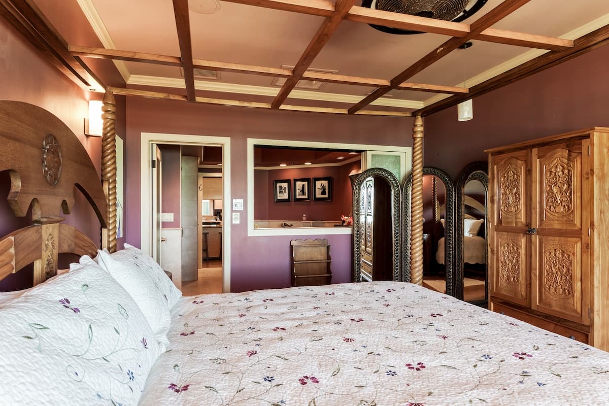 Home in Kailua · ★4.97 · 4 bedrooms · 4 beds · 3 baths - Photo 3