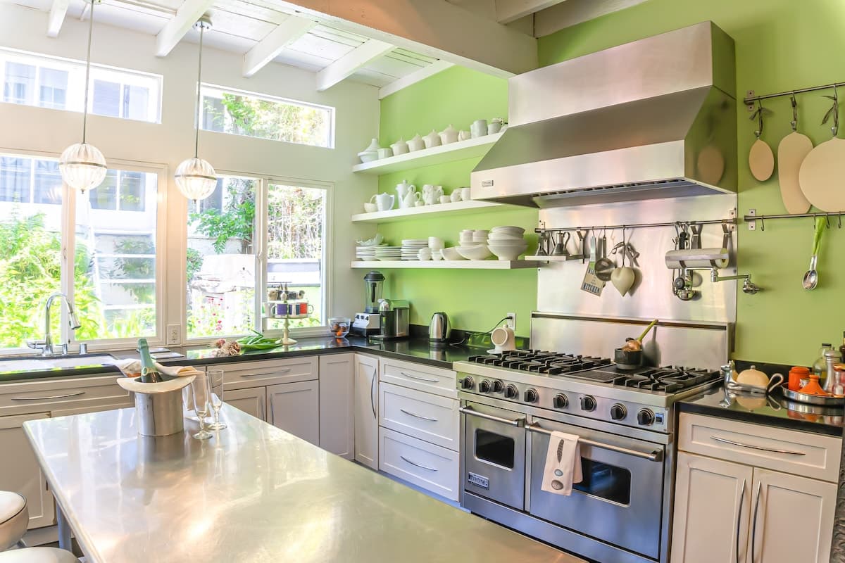 Edwardian Villa with Panoramic Views & Sauna - Photo 4