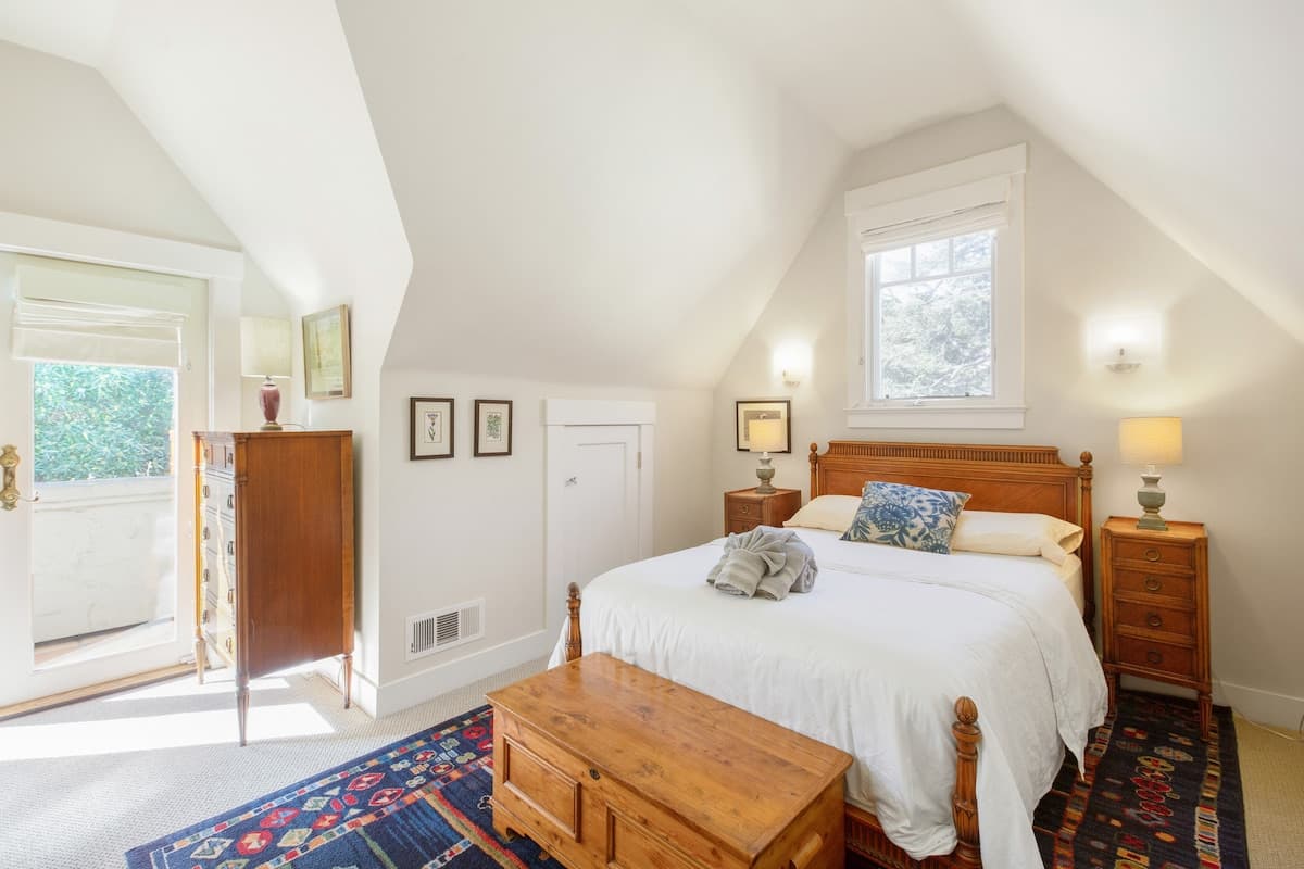 Tudor Gem Near Downtown Palo Alto & Stanford - Photo 5