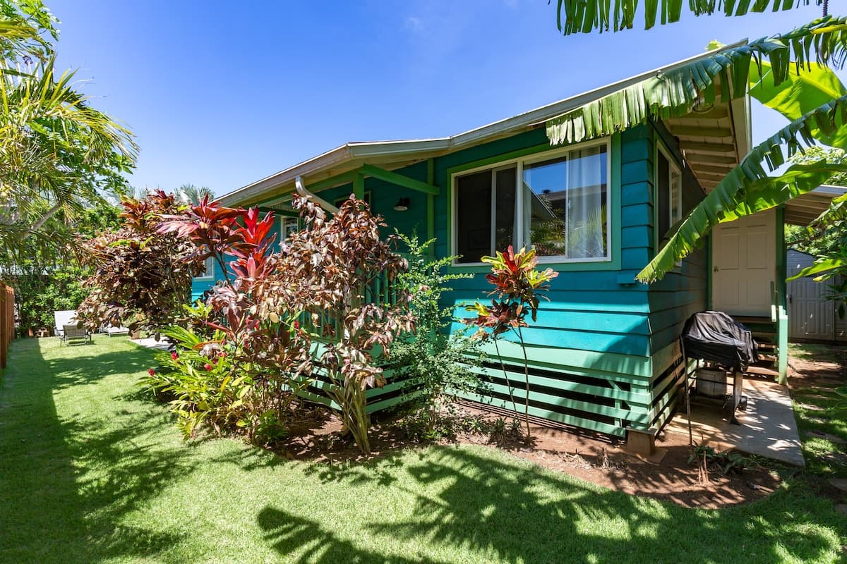 Charming Cottage in Kuau near Mama’s Beach - Photo 1