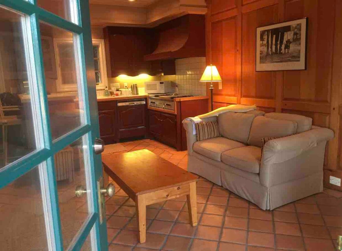 Cozy Guesthouse with Pool & Redwood Views - Photo 2