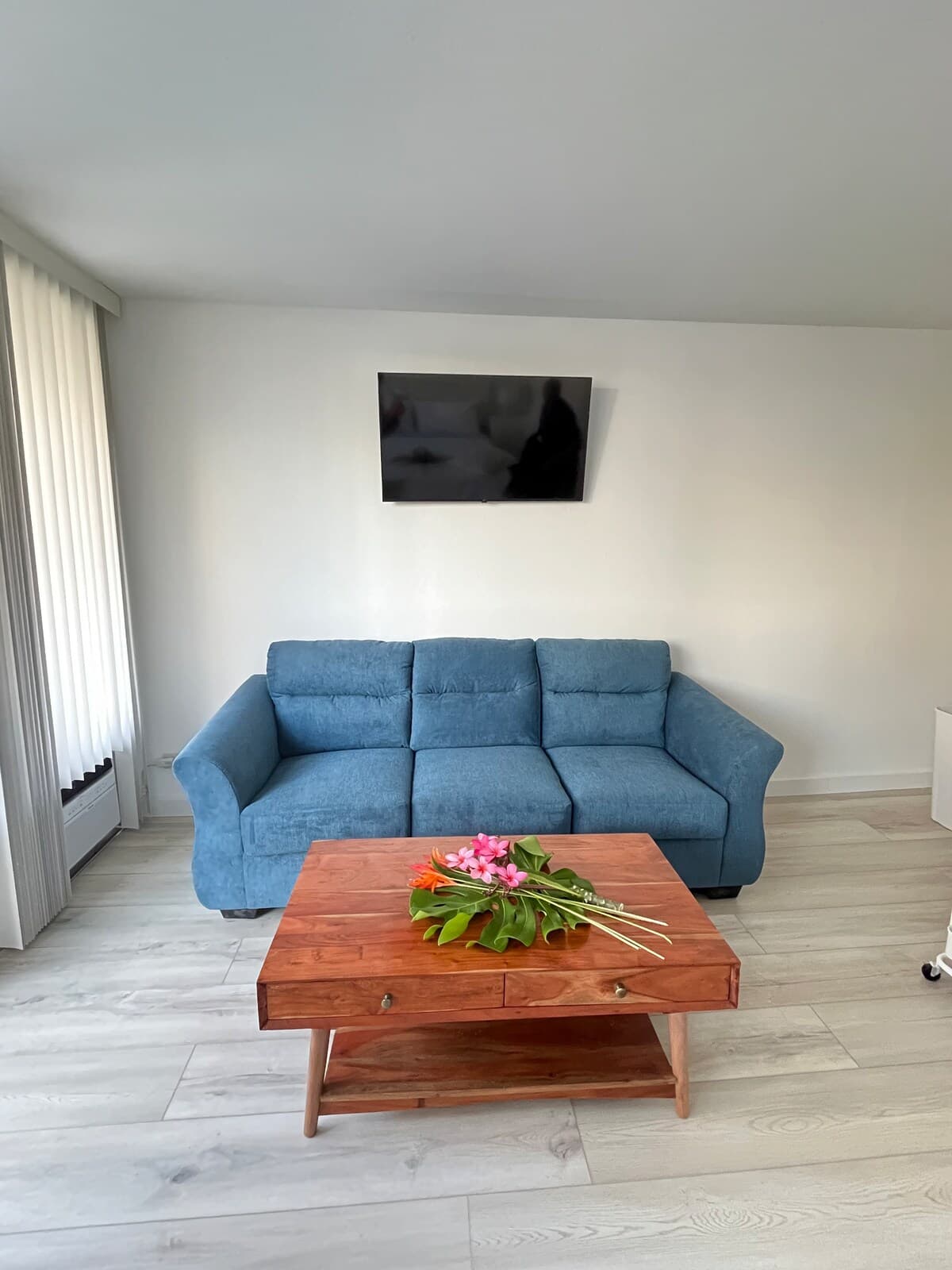 Waikiki Newly Renovated Apt! - Photo 1