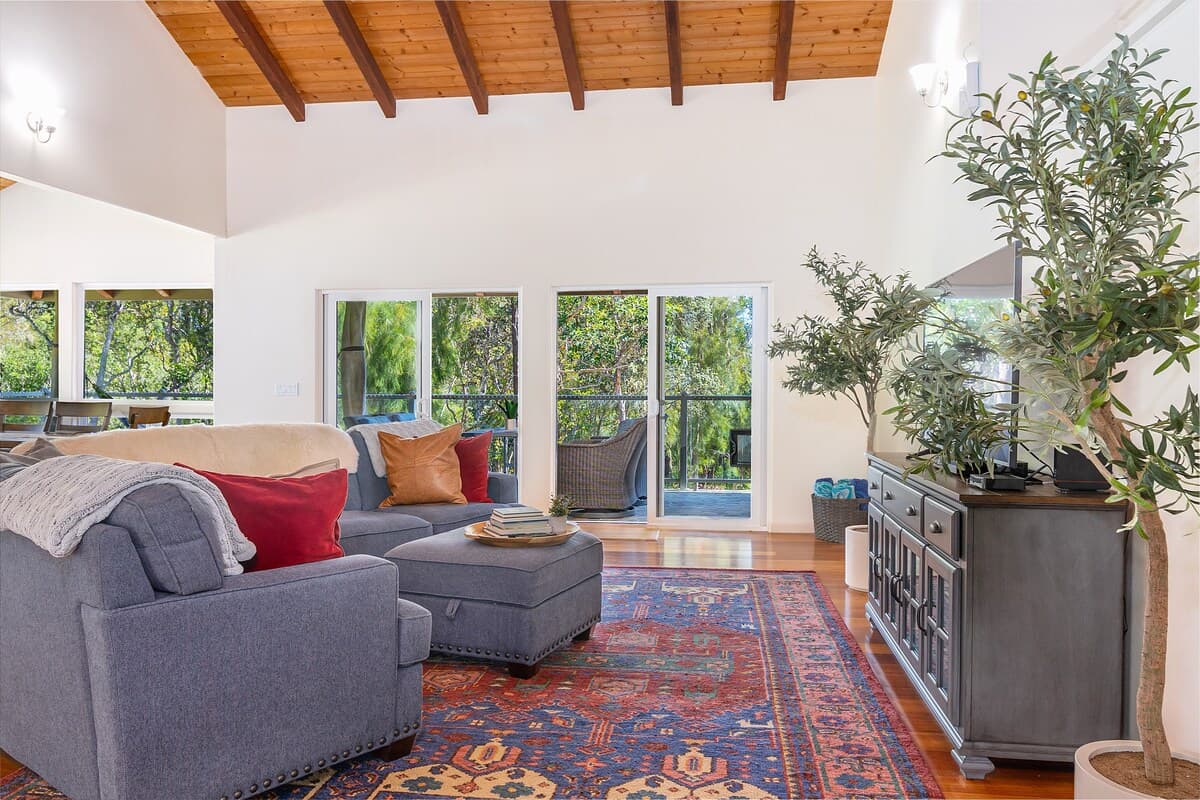 Home in Honokaa · ★4.86 · 4 bedrooms · 6 beds · 3 private baths - Photo 3