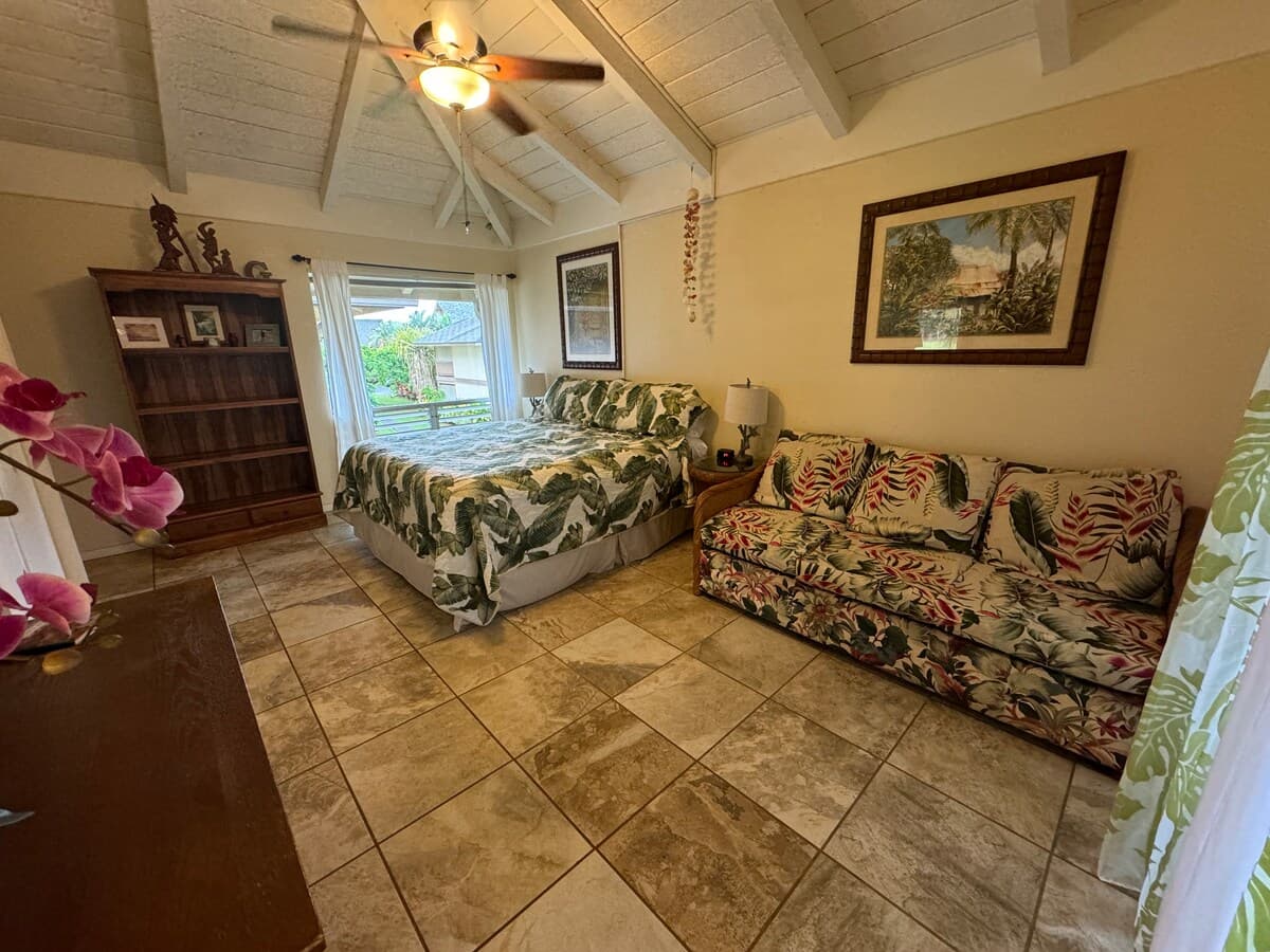 Condo in Princeville · ★4.87 · Studio · 2 beds · 1 private bath - Photo 2