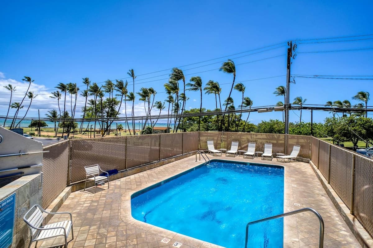 Condo in Kihei · ★4.33 · 2 bedrooms · 3 beds · 2 shared baths - Photo 3